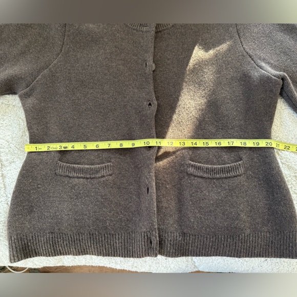 Quince Mongolian Cashmere Structured Cardigan - Picture 8 of 8